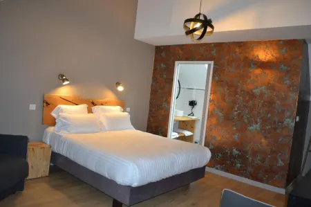 Logis Auberge de Pont Calleck Отели в г. Ле Фауэ