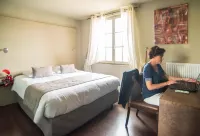 Le Comte Rouge Hotels in Thonon-les-Bains