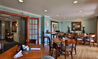 The Kennebunk Inn