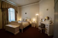 Roze Villa Hotels in Perkone