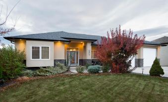 Adela's Bed and Breakfast