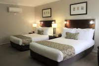 Carlyle Suites & Apartments