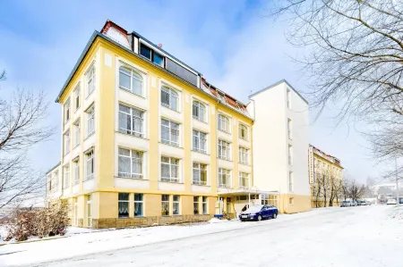 Hotel Alte Klavierfabrik Meißen Отели рядом со станцией Meißen