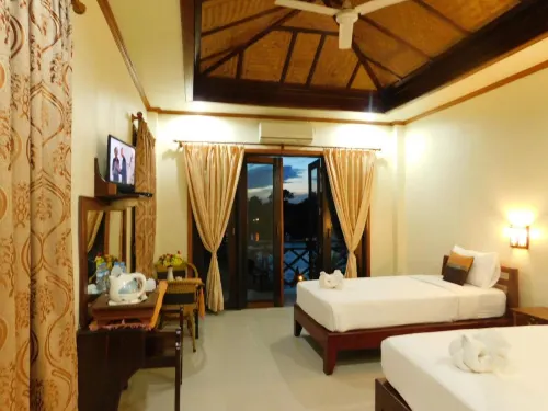 Sengahloune Villa Hotels in Thakho