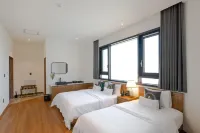 Hotel Arari Hotel dekat Deokjin Park