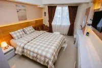 Padina Soho And Residence Hotel di Batuceper