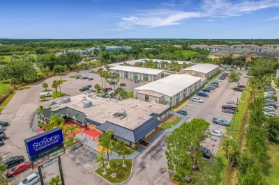 Stayable Kissimmee East Hotels in Кіссіммі