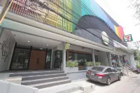 All day hostel @ BTS Bang Chak