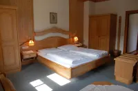 Puttererseehof Hotels in Trautenfels