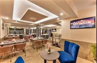 Wood Stock Kasauli - Rooms & Cottages - Panoramic View & Balcony Rooms