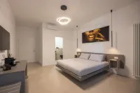 Luxury Station Suite