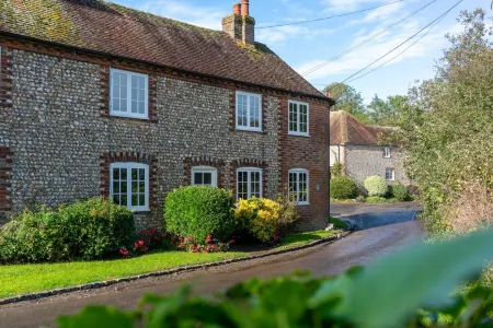 The Royal Oak Inn Отели в г. Кокинг