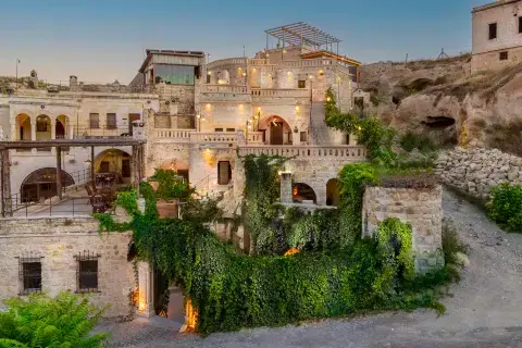 Kayata Cave Suites