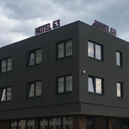 Hotel 63
