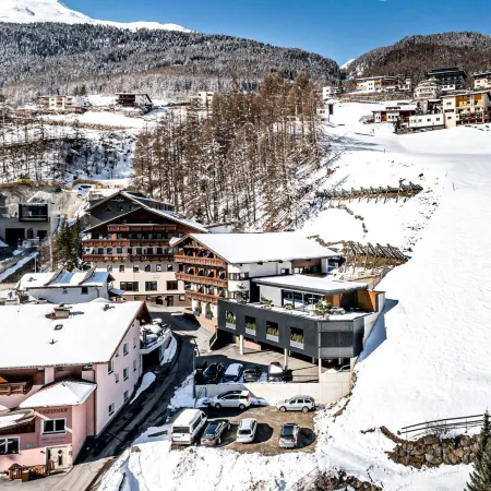 Hotel Alpina Sölden - Adults Only