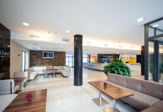 호텔 조식 및 레스토랑