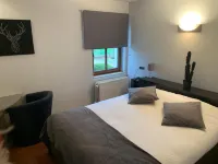 Le 1815 Hotels in Waterloo