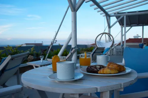 Derveni Luxury Apartments - Pet-friendly