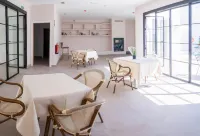 Hotel Senderos