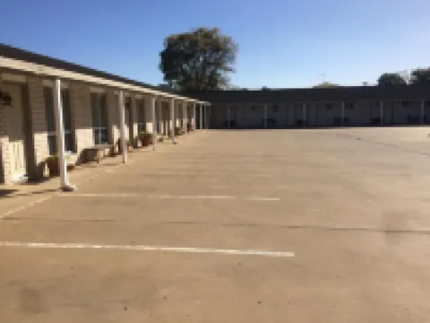 Alexander Motor Inn Hotels in Moree