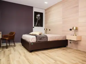 Alma Room