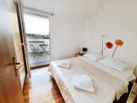 Holiday House Dora
