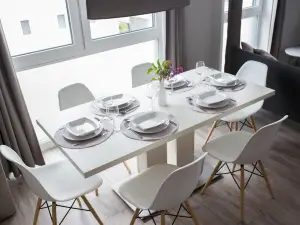 Moderne Neubau-Wohnung Mit Kamin Und 35qm Dachterrasse