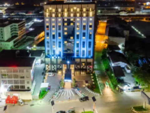 Krystal Palace Douala Hotels in Douala