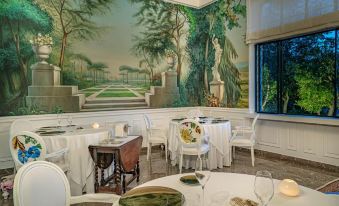 Majestic Palace Hotel
