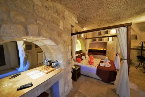 Dedeli Konak Cave Hotel