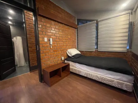 Onkel Inn Wagon Sleepbox Uyuni Отели в г. Уюни