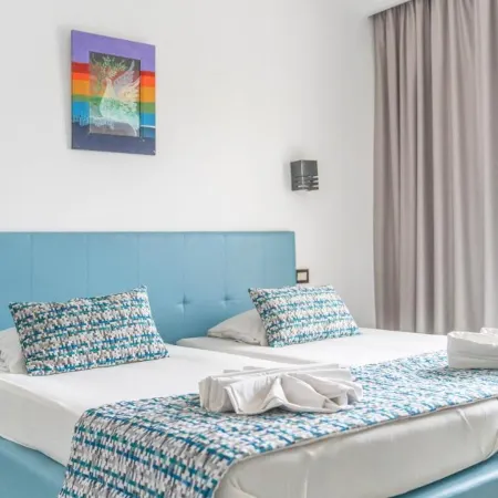 HOTEL KAISER Отели рядом с достопримечательностью «Большая мечеть»