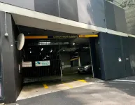 墨爾本濱海港區詩鉑服務式公寓 - 停車場