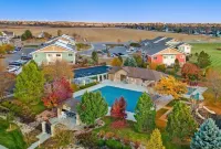 New! Family-Friendly Home with Pool Table, King Beds Hotel di 
