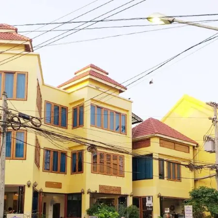Ban Mae Boonthong Hotel