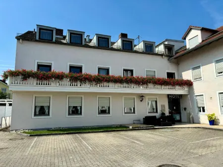 Hotel Fischerwirt Отели в г. Исманинг