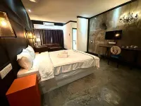 CJ House Station 18 Ipoh Hotels near Heng Siew Trading