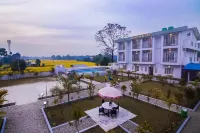 Amazon Resort - 4-Star