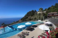 Village Cabo Girao - Pools