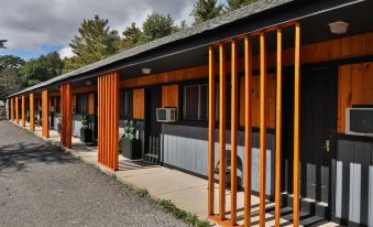 Matterhorns Hunter Lodge - Housity
