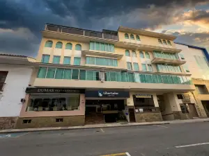 解放者飯店