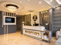 Hotel Majestic Heights - New