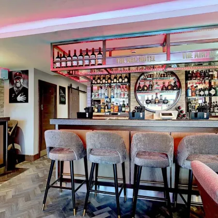The Arc Hotel Отели рядом с достопримечательностью «Эвертон»