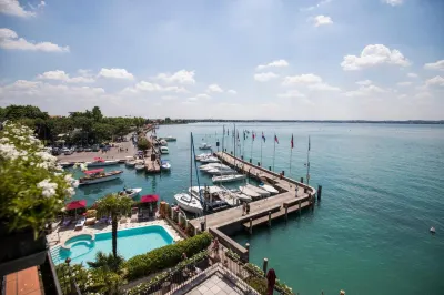 Hotel Sirmione Terme فنادق في سيرميون