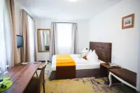 Restaurant & Hotel Zirbelstube Hotels in Schwabach