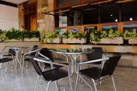 Hotel Garrafão - Rua Principal de Boituva Hotels in Tatui