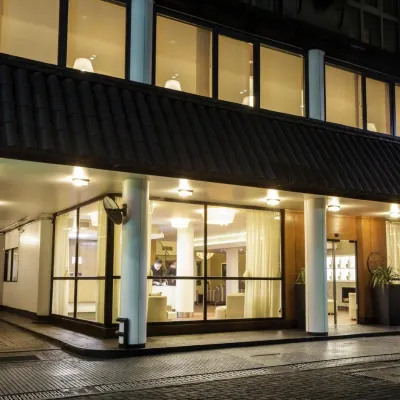 ฟาคอน แกรนด์ โรงแรมใกล้Edificio Kavanagh