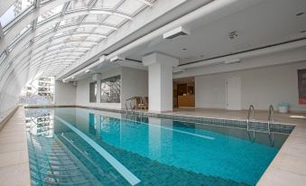 Qoya Hotel Curitiba, Curio Collection by Hilton