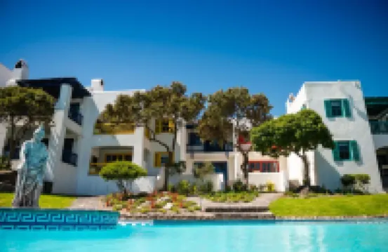 蘭戈班米科諾斯俱樂部酒店