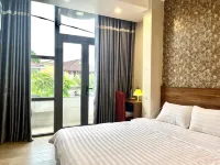 Shine Hotel